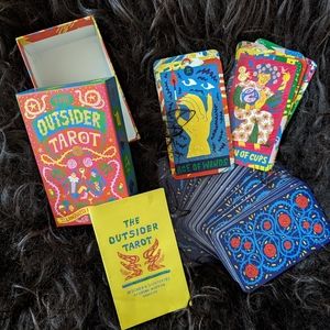 The Outsider Tarot Deck - EUC